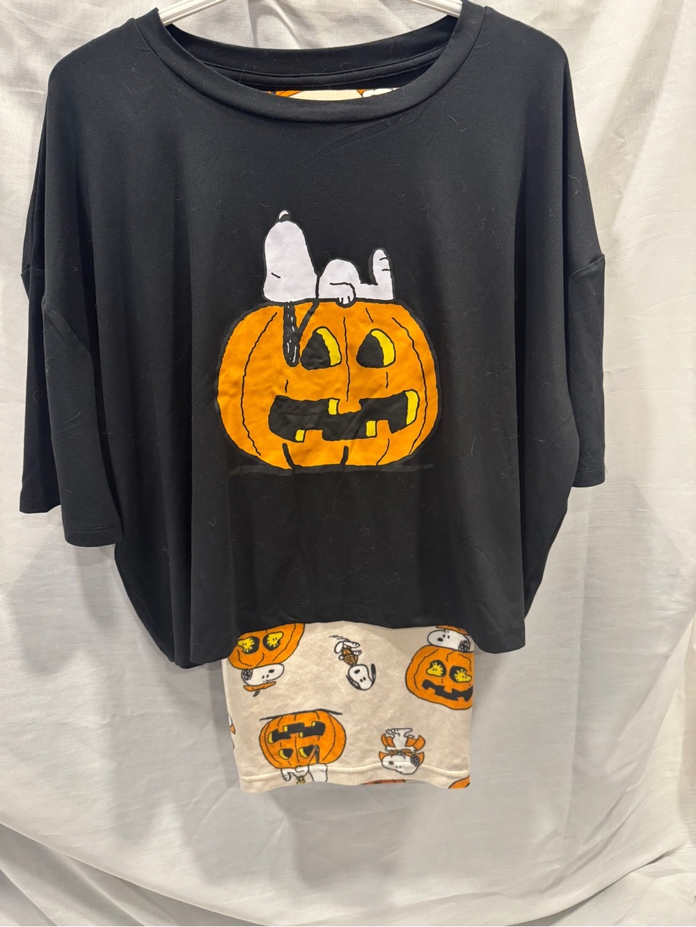 Peanuts Black Top with Orange Pumpkin & Snoopy Pajama Set